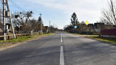 Понад 22 мільйони гривень витратять на ремонт сільської дорого на Волині Понад 22 мільйони гривень витратять на ремонт сільської дорого на Волині