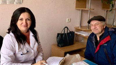 Вісім місяців без належної медичної допомоги. На Миколаївщині жителів Снігурівки оглянула лікарка-ендокринолог