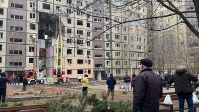 Удар безпілотником, багатоповерхівка, Дніпро