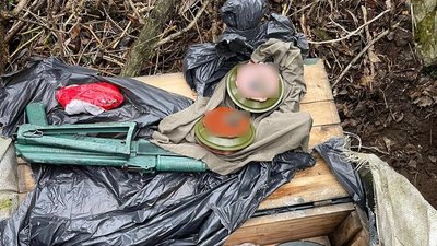 На Сумщині затримали двох чоловіків, яких підозрюють у збиранні даних про ЗСУ для російських спецслужб На Сумщині затримали двох чоловіків, яких підозрюють у збиранні даних про ЗСУ для російських спецслужб