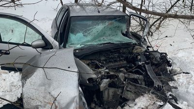 Дві автівки зіткнулися на Сумщині — є загибла та травмований
