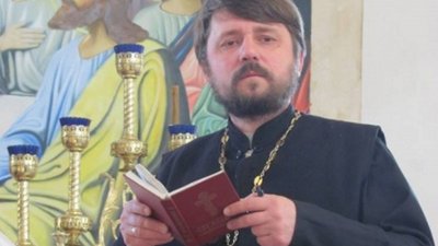 Херсонського священника, якого викрали зранку, відпустили додому