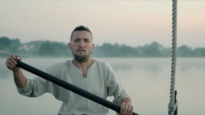 Харон у човні: у Рівному на Оствиці зняли кліп гурту "FarInHate"