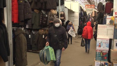 Керівники хмельницьких ринків звернулися до ОДА. Вимагають дозволити працювати у вихідні