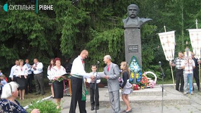 Шевченко на Рівненщині: усе, що варто знати про пам'ятники Шевченко на Рівненщині: усе, що варто знати про пам'ятники