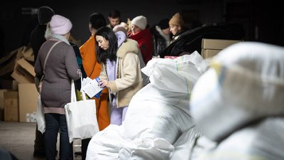 Пакунок тепла, українці, допомога