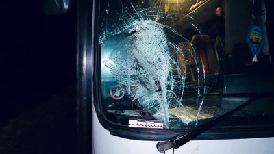 На Прикарпатті автобус збив пішохода. Чоловік помер у лікарні На Прикарпатті автобус збив пішохода. Чоловік помер у лікарні