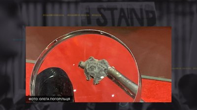 Найдавніша печатка, представлена в експозиії - печатка Київської митрополії, яка датується 1090-ми роками.