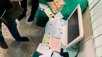 На Херсонщині судитимуть підозрюваних у фальшуванні результатів досліджень на COVID-19