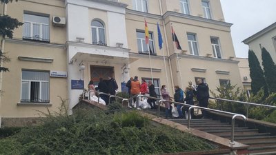 Під Луцькою ТВК черга: обробили половину протоколів Під Луцькою ТВК черга: обробили половину протоколів