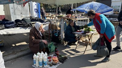Ринок в мікрорайоні Даманський