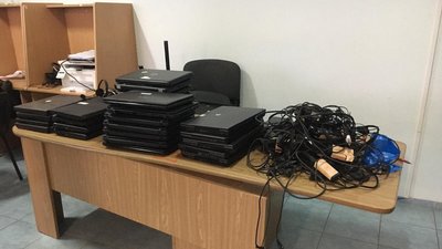 Викрадали гроші з банківських рахунків: у Вінниці СБУ викрила нелегальні call-центри Викрадали гроші з банківських рахунків: у Вінниці СБУ викрила нелегальні call-центри