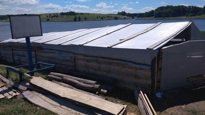 На Сумщині підприємець узявся очищувати водойму за допомогою риби і гусей На Сумщині підприємець узявся очищувати водойму за допомогою риби і гусей