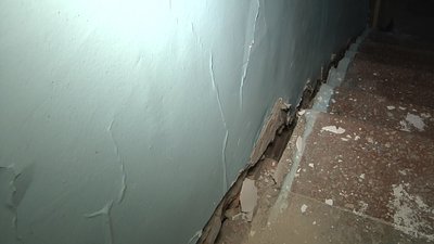 В Запоріжжі руйнується будинок на центральному проспекті: мешканці звернулися до Президента В Запоріжжі руйнується будинок на центральному проспекті: мешканці звернулися до Президента