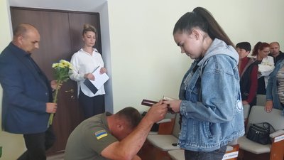родинам полеглих воїнів вручили державні нагороди