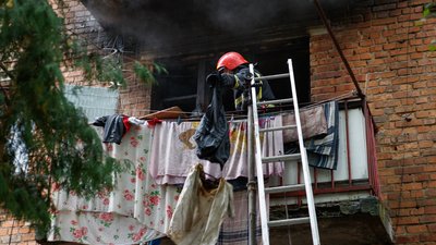 На Вінниччині горів студентський гуртожиток: фахівці назвали причину пожежі На Вінниччині горів студентський гуртожиток: фахівці назвали причину пожежі