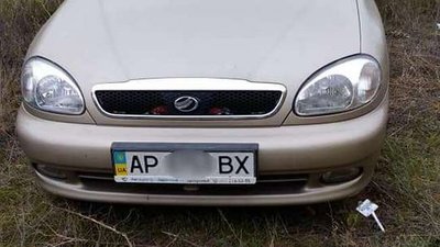 На водія, який припаркувався на висаджених в пам'ять про загиблих бійців АТО дубках наклали штраф
