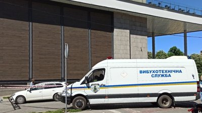У Львові через повідомлення про замінування ТРЦ евакуювали майже 3000 людей