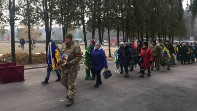 У Сумах поховали штаб-сержанта Олександра Гончарова, який загинув на Вугледарському напрямку У Сумах поховали штаб-сержанта Олександра Гончарова, який загинув на Вугледарському напрямку