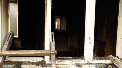Учні Братковецького ліцею на Франківщині вночі гасили вогонь у сусіда і врятували його дім Учні Братковецького ліцею на Франківщині вночі гасили вогонь у сусіда і врятували його дім