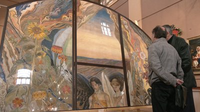 Виставку однієї картини "Біле і чорне" відкрили в Музеї мистецтв Прикарпаття