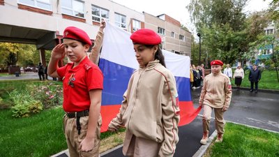Військово-патріотичний захід у школі на ТОТ Запорізької області