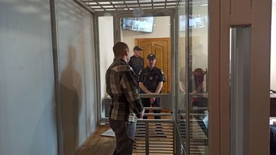 Засідання щодо водія, якого підозрюють у скоєнні аварії з двома загиблими, розпочалось