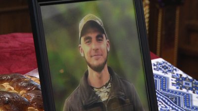 У Житомирі попрощалися з загиблими військовими – Павлом Гвоздицьким та Олександром Іщуком У Житомирі попрощалися з загиблими військовими – Павлом Гвоздицьким та Олександром Іщуком