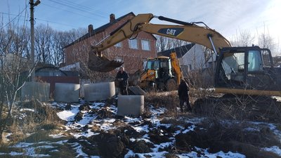Ремонт каналізаційного колектора у полтавському мікрорайоні Яр: які роботи вже почали Ремонт каналізаційного колектора у полтавському мікрорайоні Яр: які роботи вже почали