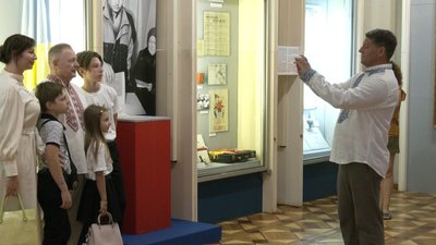 Від радянських консервів до українського прапора можна побачити у Черкасах на виставці Від радянських консервів до українського прапора можна побачити у Черкасах на виставці