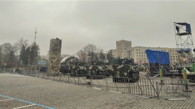 Бронетехніка на майдані Свободи: у Харкові готуються до 30-річчя ЗСУ