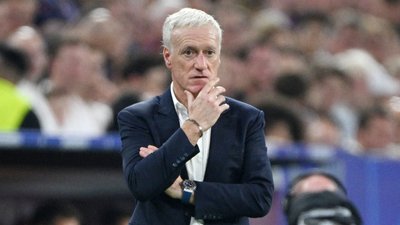 Тренер збірної Франції Дідьє Дешам у півфінальному матчі Євро-2024 Іспанія - Франція
