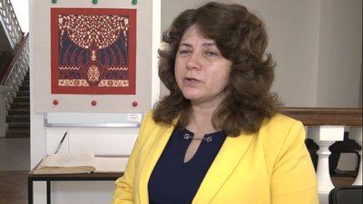 Дитячий розпач, руїни та полум’яне зарево: в Черкасах відкрили виставку на воєнні мотиви Дитячий розпач, руїни та полум’яне зарево: в Черкасах відкрили виставку на воєнні мотиви