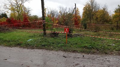 Підрив автомобіля “Укртелекому” у Тростянці на Сумщині: що відомо про стан травмованих