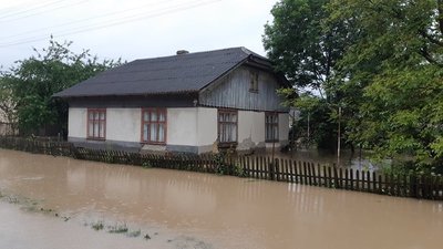 Негода на Львівщині: ситуація з підтопленнями