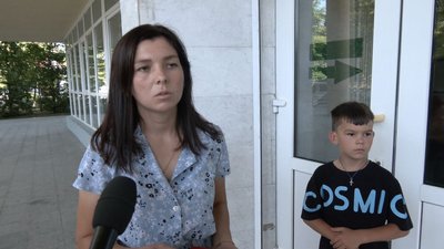 У Луцьку дітям переселенців та військових подарували портфелі зі шкільним приладдям У Луцьку дітям переселенців та військових подарували портфелі зі шкільним приладдям