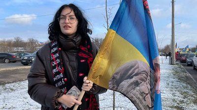 У Запоріжжі відбувся автопробіг на підтримку полонених захисників Маріуполя У Запоріжжі відбувся автопробіг на підтримку полонених захисників Маріуполя