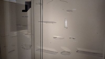 Росіяни при втечі вкрали всю виставкову експозицію з Херсонського краєзнавчого музею Росіяни при втечі вкрали всю виставкову експозицію з Херсонського краєзнавчого музею