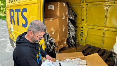 Тонну медикаментів передала американська діаспора в одну із лікарень Полтави Тонну медикаментів передала американська діаспора в одну із лікарень Полтави