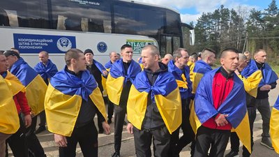 Під час обміну полоненими 24.04.2026 повернули двоє працівників полтавського ТЦК