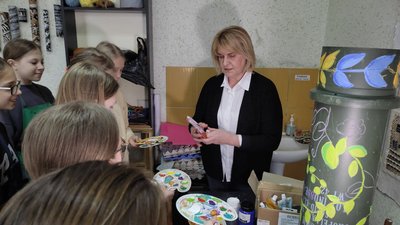Керівниця Луцької художньої школи Віра Конська Керівниця Луцької художньої школи Віра Конська