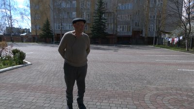 Дідусь із малятком. Історія порятунку родини Платових Дідусь із малятком. Історія порятунку родини Платових