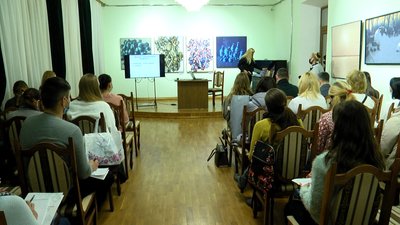 У Житомирі розпочали безкоштовний експрес-курс "Прокачай українську" У Житомирі розпочали безкоштовний експрес-курс "Прокачай українську"
