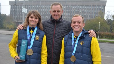 Два "золота" та одна "бронза". Енергодарські веслувальники розповіли про участь у чемпіонаті світу