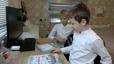 Усиновлені під час війни діти