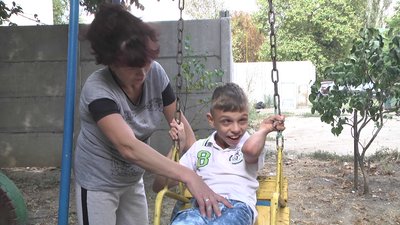 Вперше за 12 років херсонця з інвалідністю публічно привітали з днем народження Вперше за 12 років херсонця з інвалідністю публічно привітали з днем народження