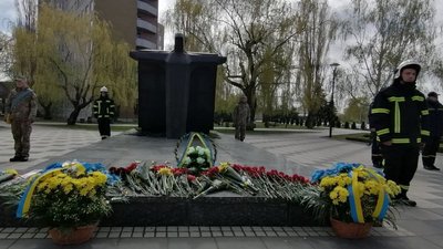 У Кропивницькому вшанували пам'ять жертв аварії на Чорнобильській атомній електростанції У Кропивницькому вшанували пам'ять жертв аварії на Чорнобильській атомній електростанції