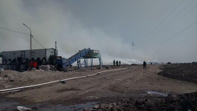 Другу добу горить кропивницьке сміттєзвалище: збитки підприємства рахують Другу добу горить кропивницьке сміттєзвалище: збитки підприємства рахують