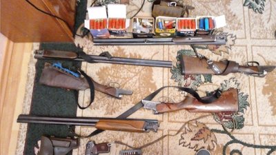 Виготовлені саморобним способом – на Житомирщині СБУ затримала чоловіка, який продавав неякісні бронежилети Виготовлені саморобним способом – на Житомирщині СБУ затримала чоловіка, який продавав неякісні бронежилети