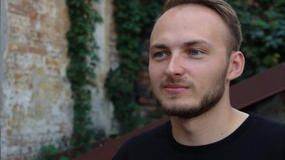 "Це був поштовх, щоб рухатись далі". У Сумах помер волонтер, який віддав 35 000 доларів для ЗСУ "Це був поштовх, щоб рухатись далі". У Сумах помер волонтер, який віддав 35 000 доларів для ЗСУ